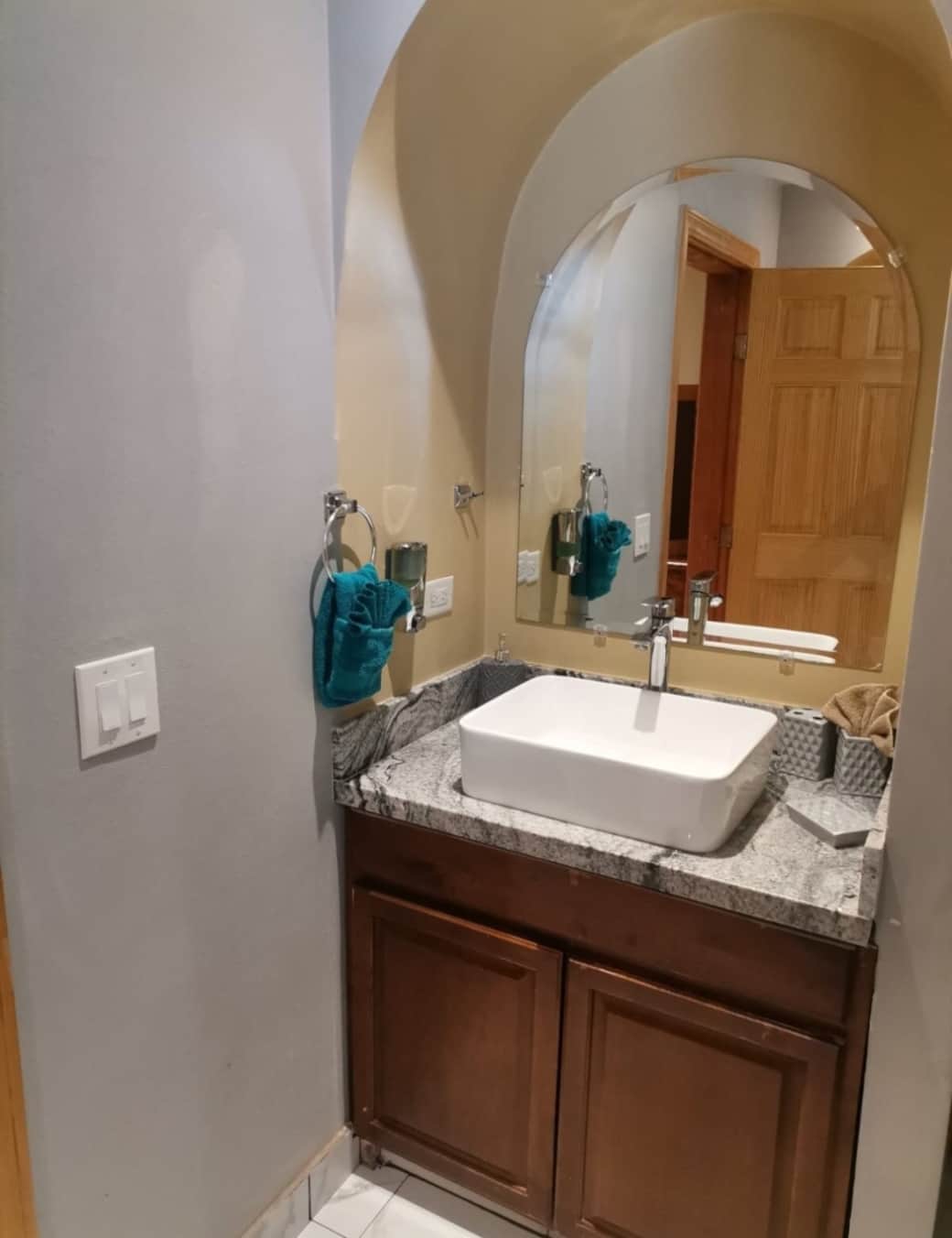 2nd floor bathroom with room 4