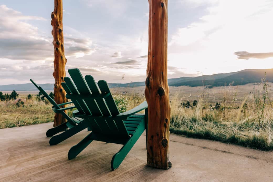 Cabin has two patios, perfect to relax and watch sunrises, sunsets, and stargaze! Cabin has two patios, perfect to relax and watch sunrises, sunsets, and stargaze!