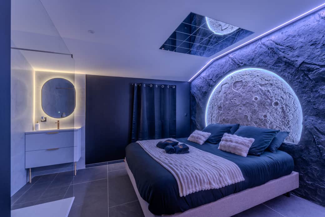 La chambre et salle de bain