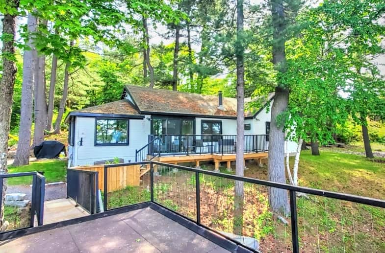 The Lake House- Sand Lake on the Rideau Canal