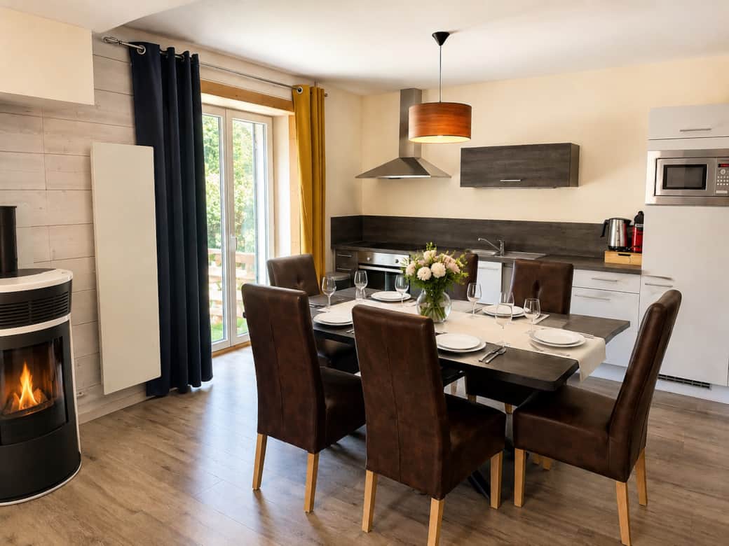 Gite-de-soide-soyotte-vosges-xonrupt-vacances-salle- amanger-2