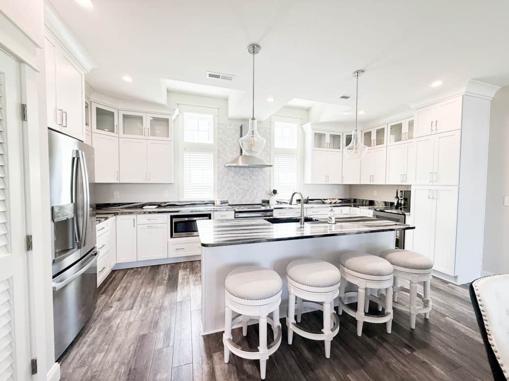 That house kitchen island left