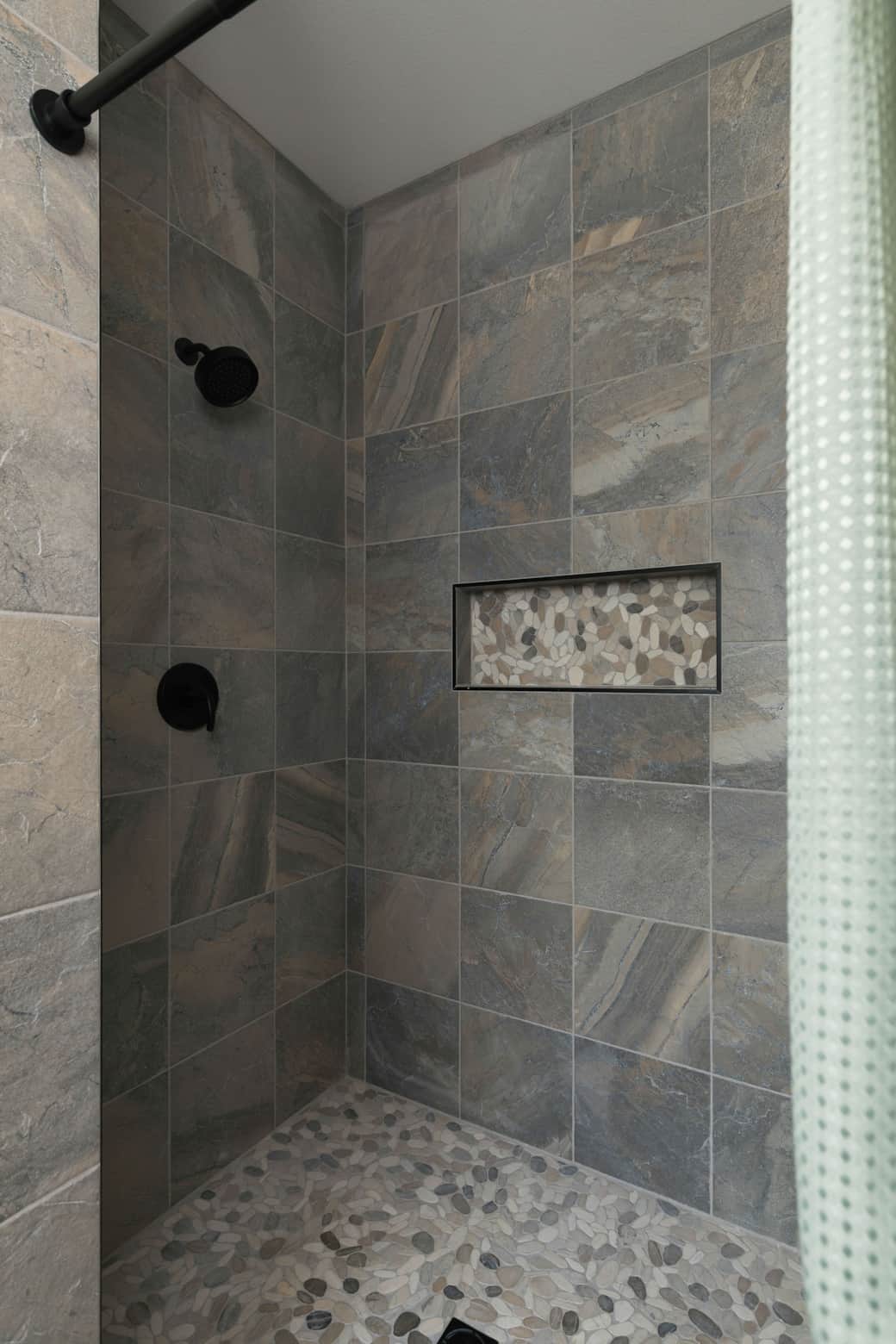 King Ensuite
