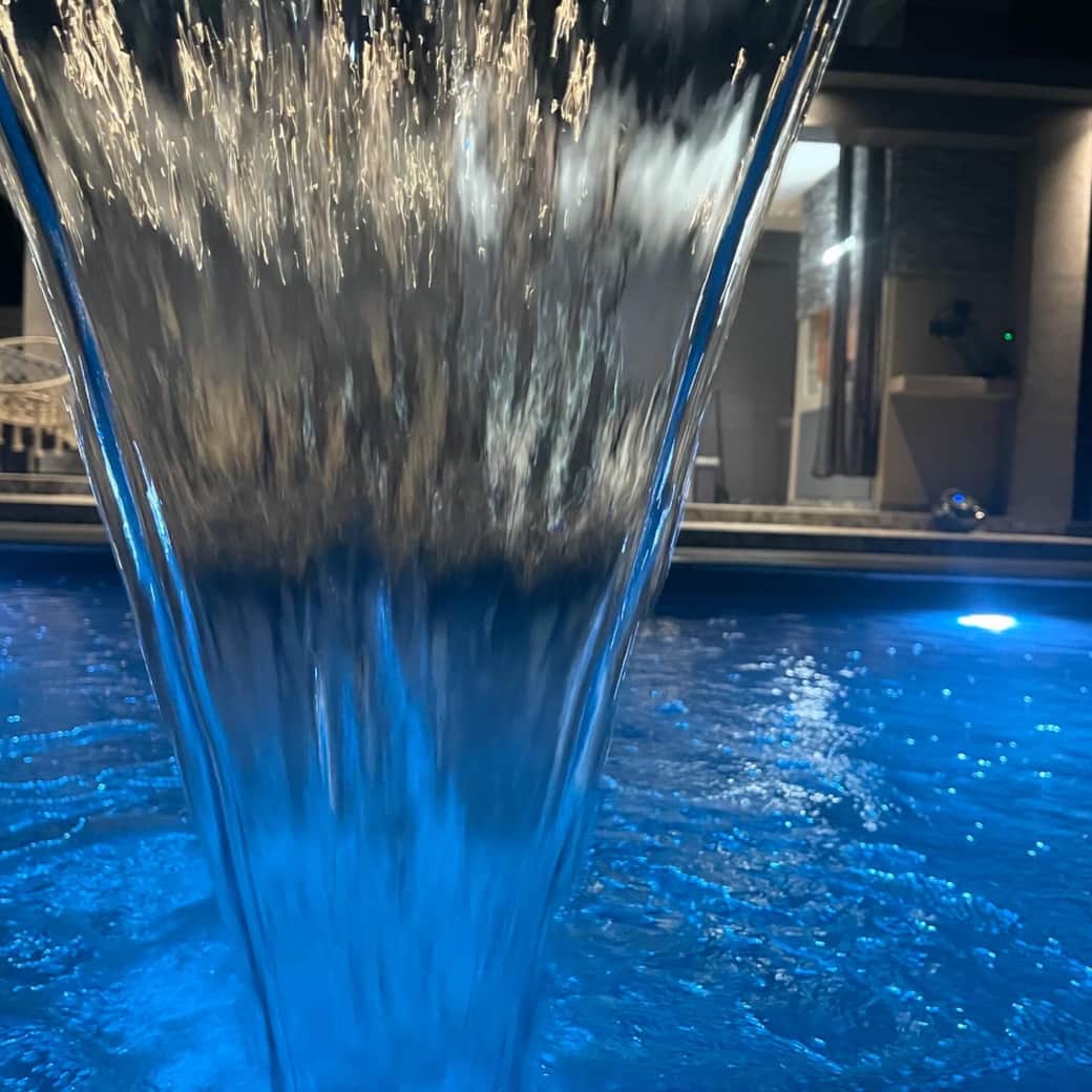 waterfall-pool-luxusvilla-ardalyspoolhouse-bihac.jpg waterfall-pool-luxusvilla-ardalyspoolhouse-bihac.jpg