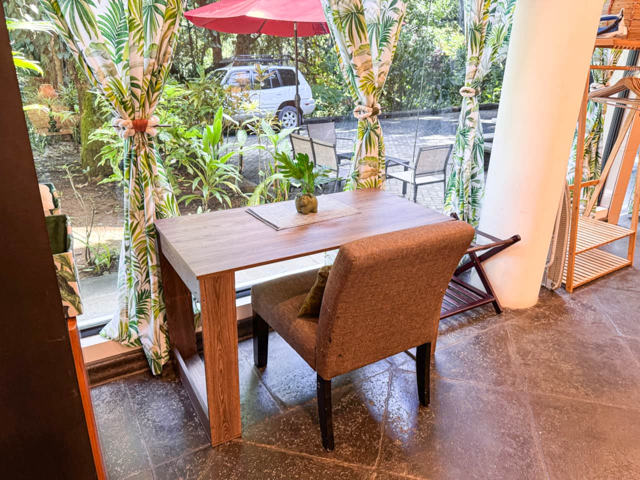 WORKING AREA - 100 MBPS INTERNET