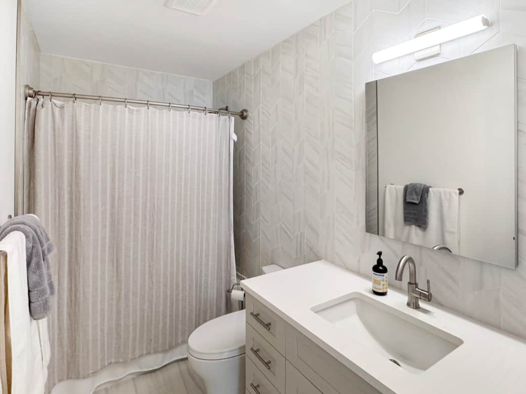 2nd bathroom