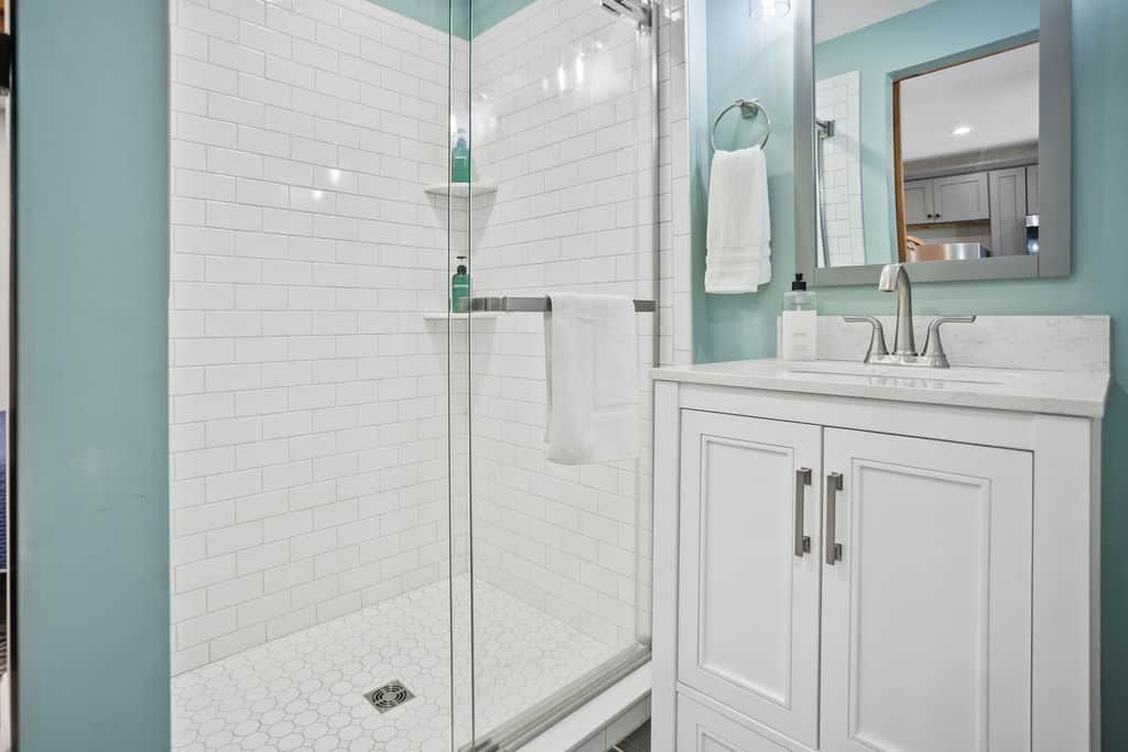 1 bathroom, walk in shower. 