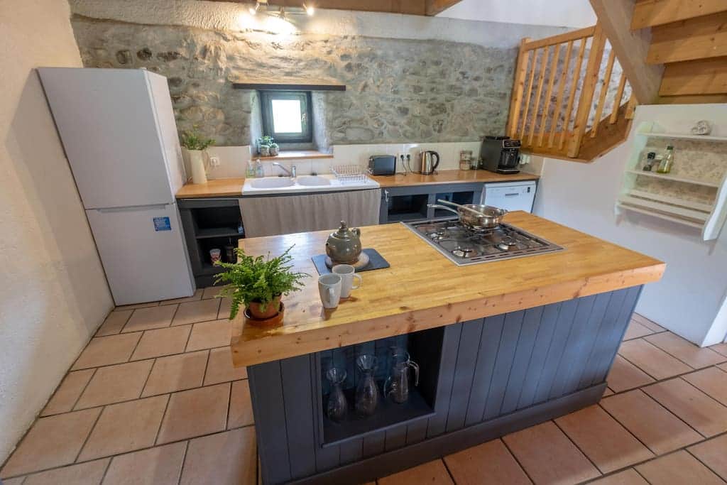 3 bedroom gîte kitchen - fully equipped.