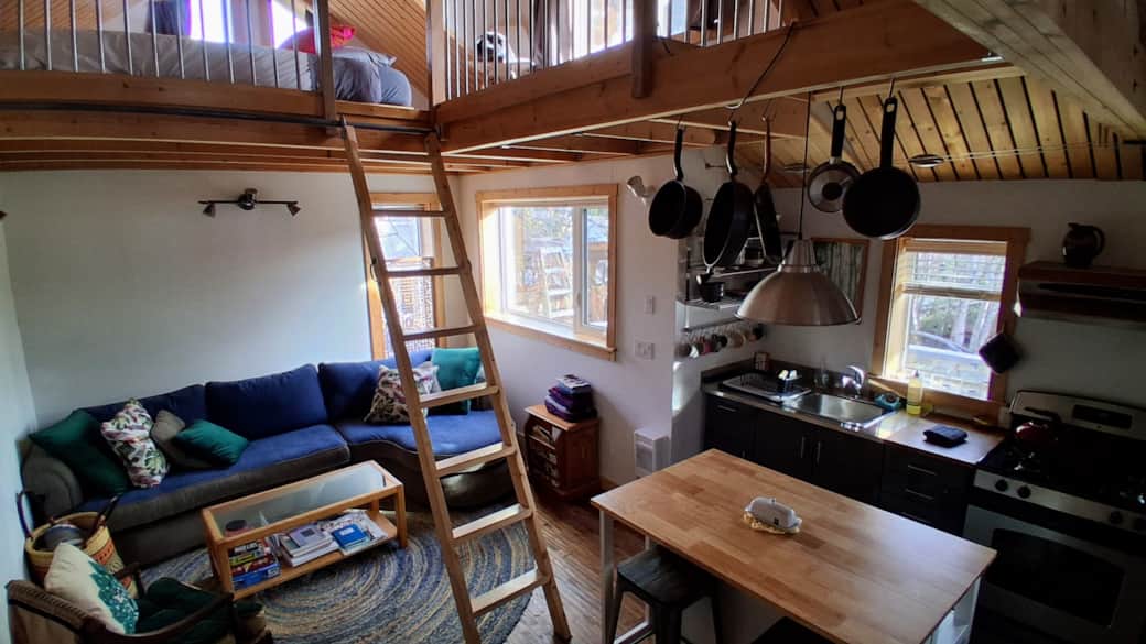Living room & kitchen