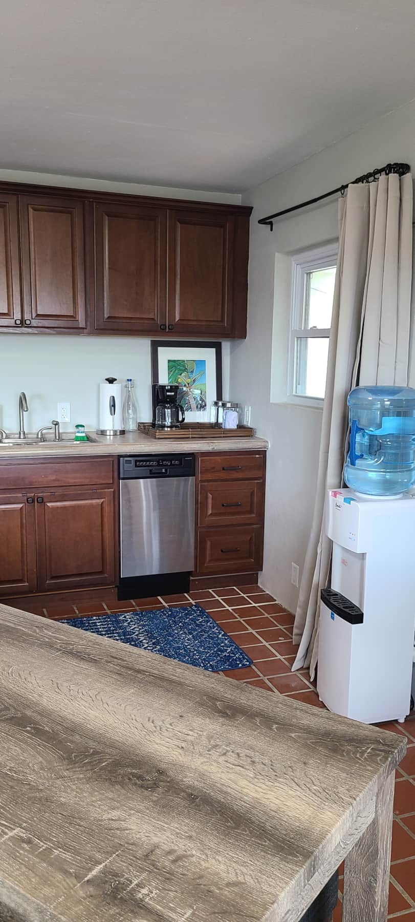 Dishwasher in full kitchen