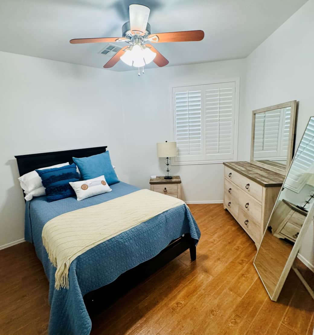 Bedroom 3-Queen bed