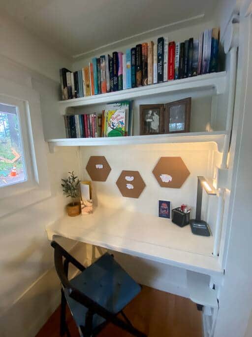 Work nook 
