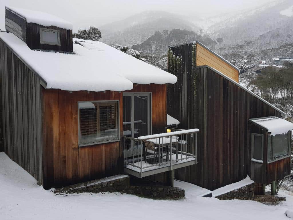 CHILLOUT FORSTER + THREDBO beach and ski holiday