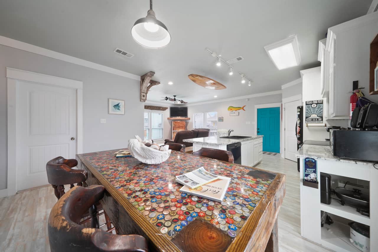 Plenty of dining space for the whole family!
