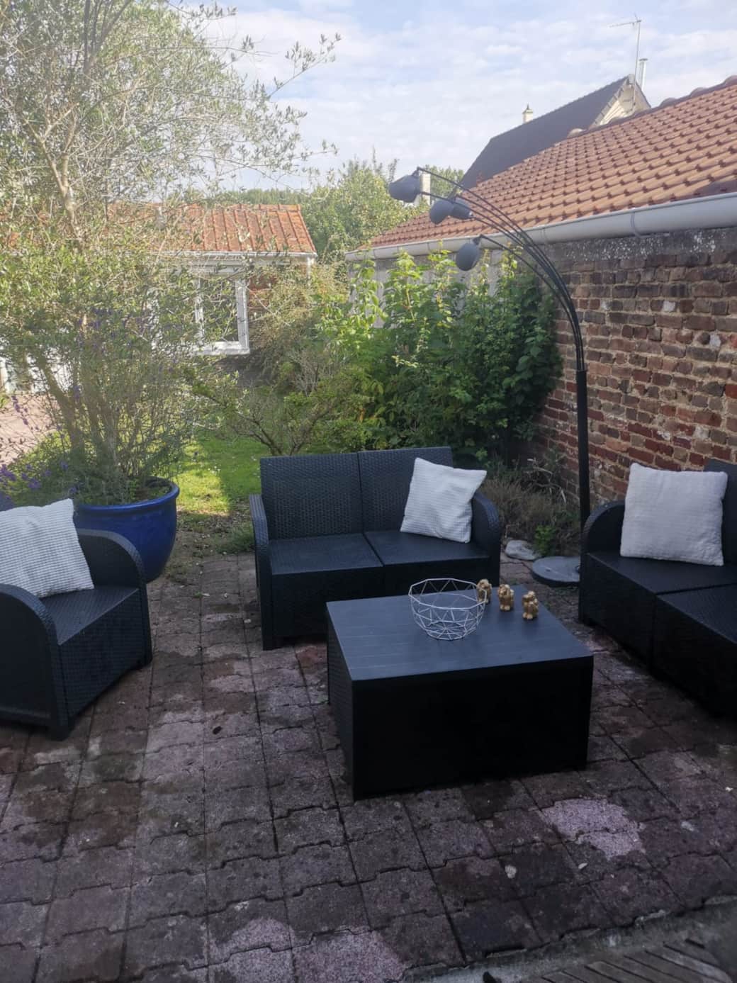 Terrasse extérieure avec salon de jardin Terrasse extérieure avec salon de jardin