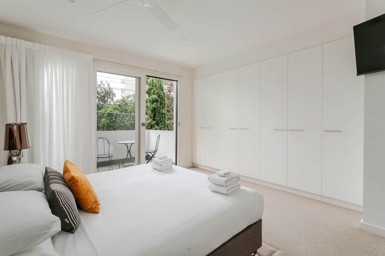 Master - large sanctuary space with King Bed, TV, ensuite and ample robe space