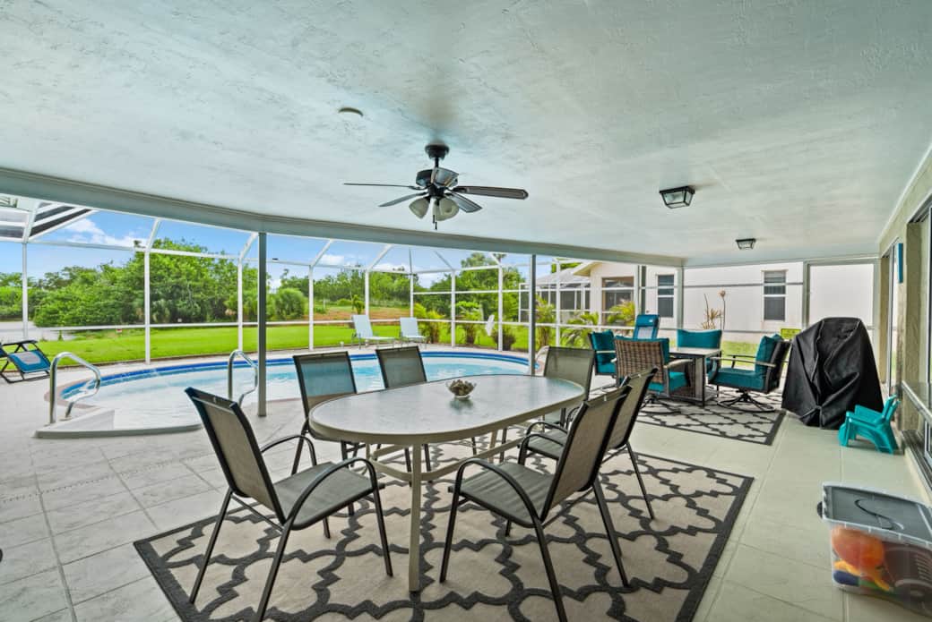 6 top outside dining
