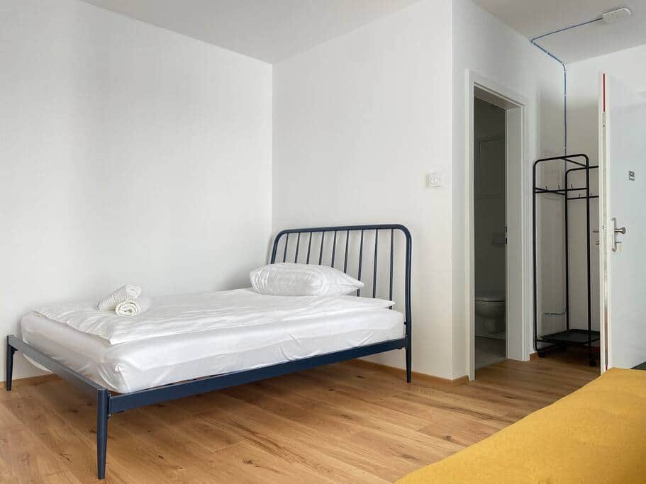 1803277c 810a 40af 8aad 41f9fb9a4570