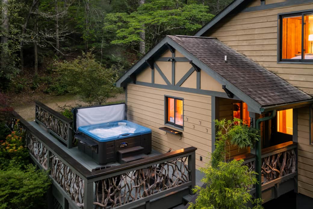 Relax in the hot tub with sounds of nature, babbling creek and the calls of nearby wildlife.