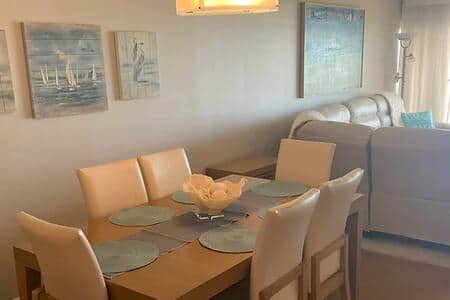 Dining table seats 6! Dining table seats 6!