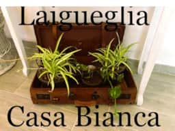                 Casa Bianca Laigueglia
