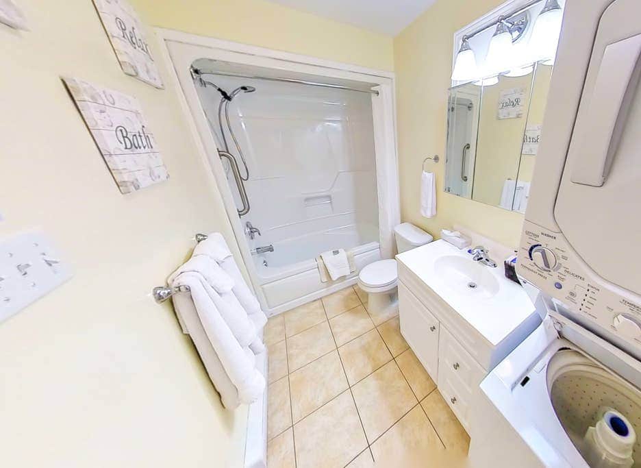 Kelly's 2 Apartment in Yarmouth