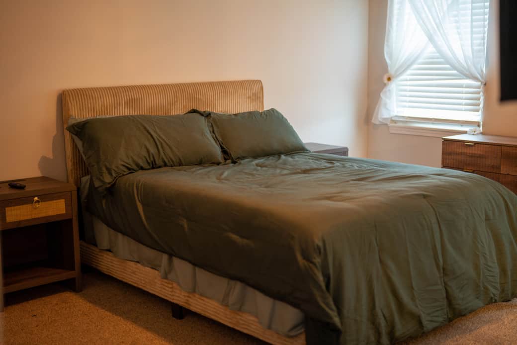 Bedroom 2 (Queen) Ensuite