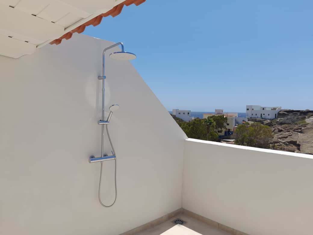terrazza/doccia esterna