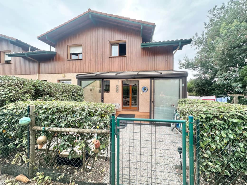 Image picker E1017775 48B3 4030 B25C 7F71F063719D 9382 000003CCFA8CF673