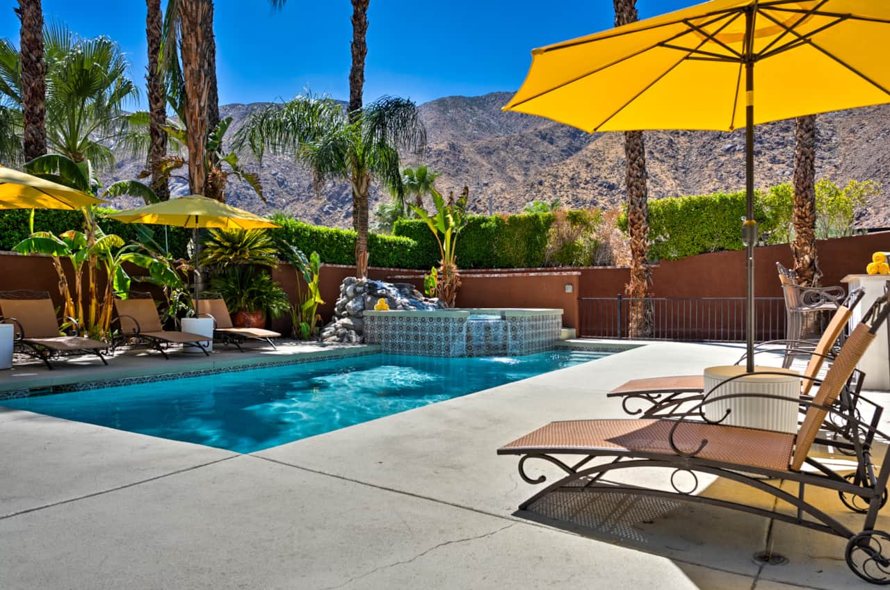mercury-palms-heated-pool-mountain-views-vista-las-palmas