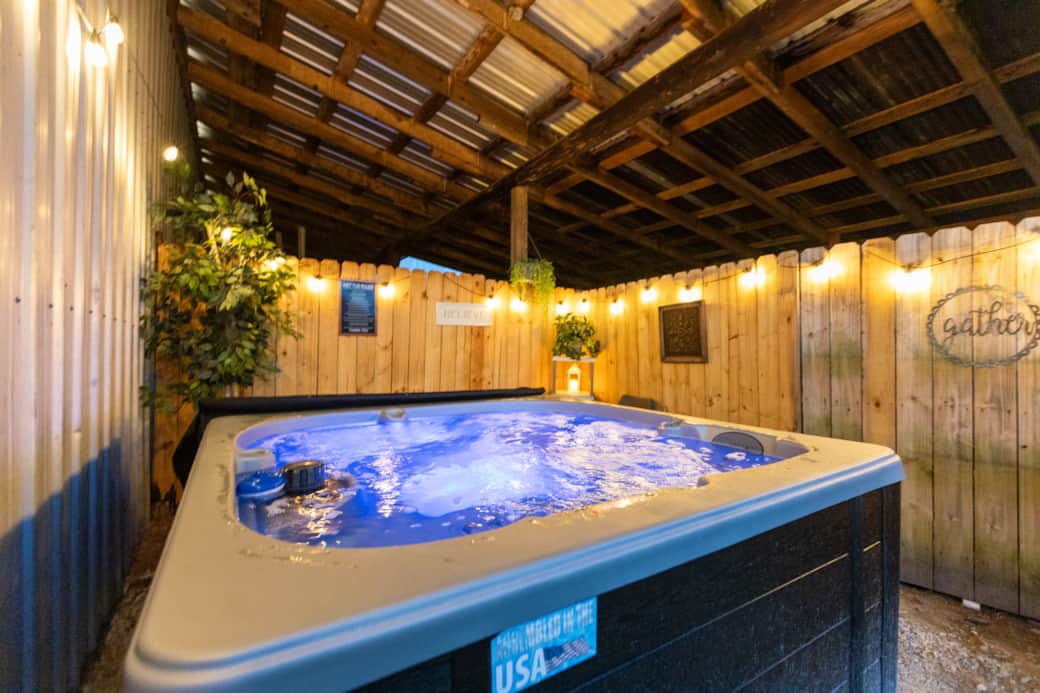 Hot Tub 2 Hot Tub 2