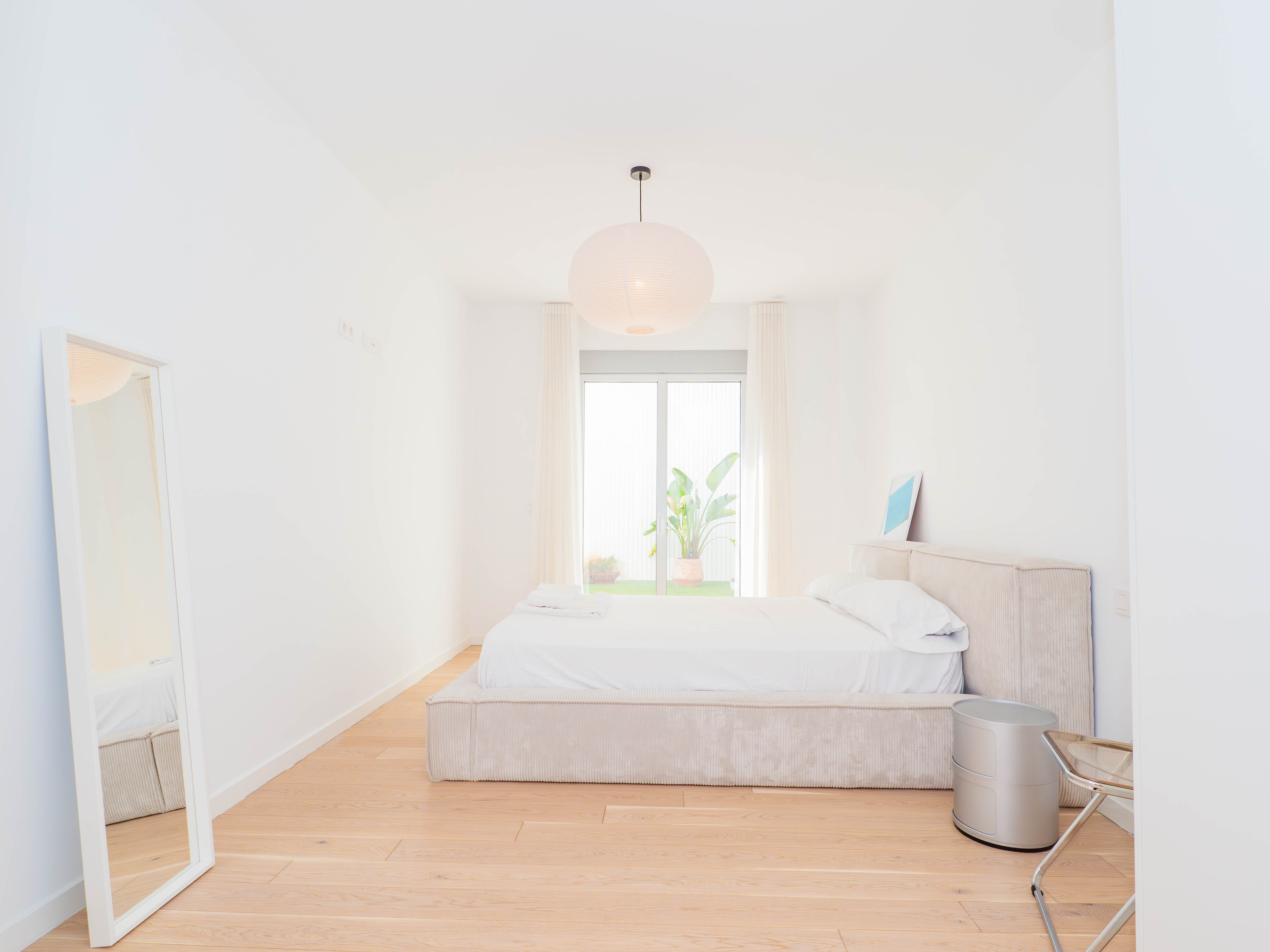 Pi y Margall Suite by YBH