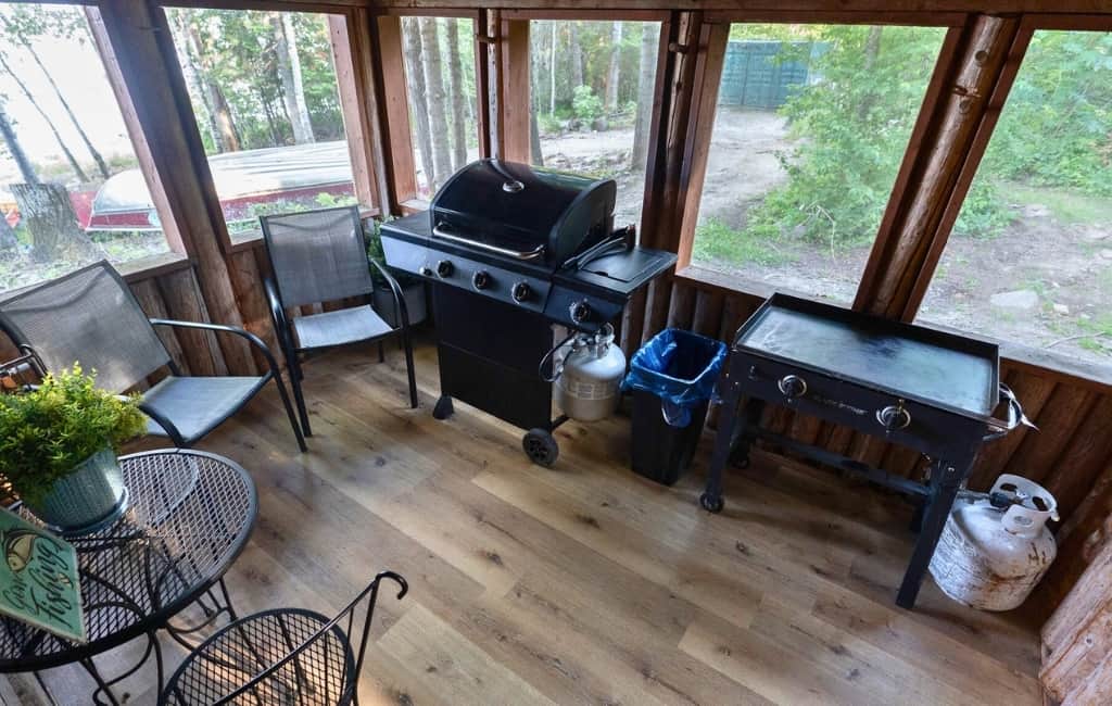 Screen Porch with Grill