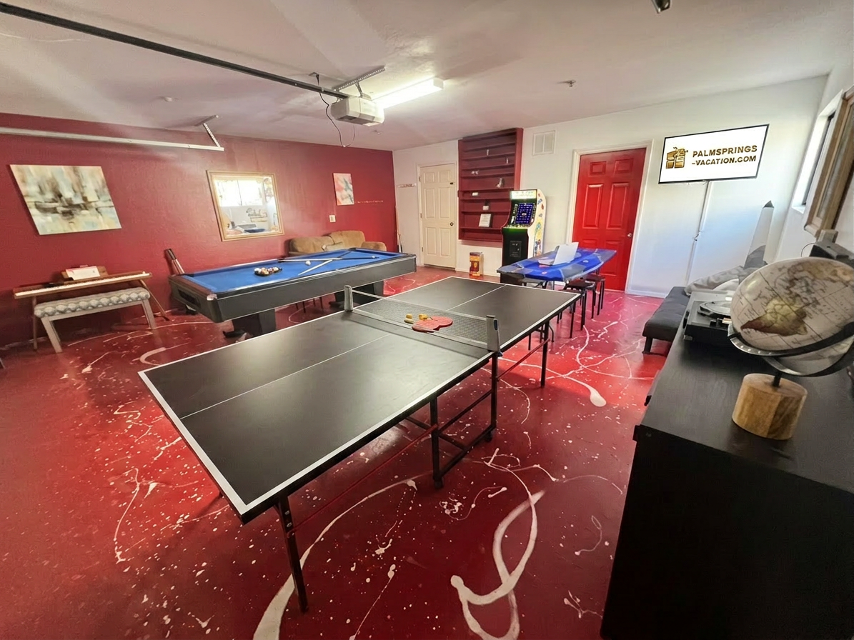 Desert VIEW Oasis: Pool/Spa, Arcade, Privacy