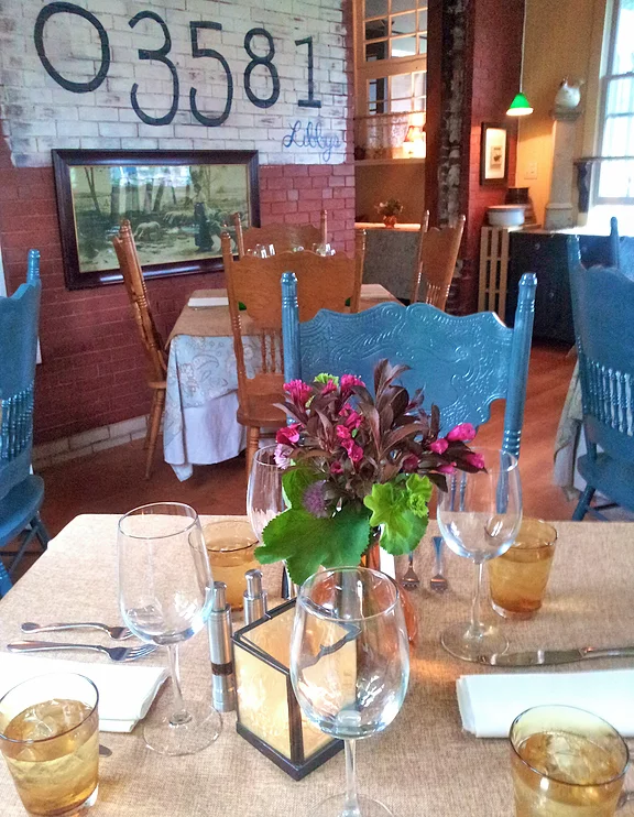 Libby’s Bistro & SAalt Pub