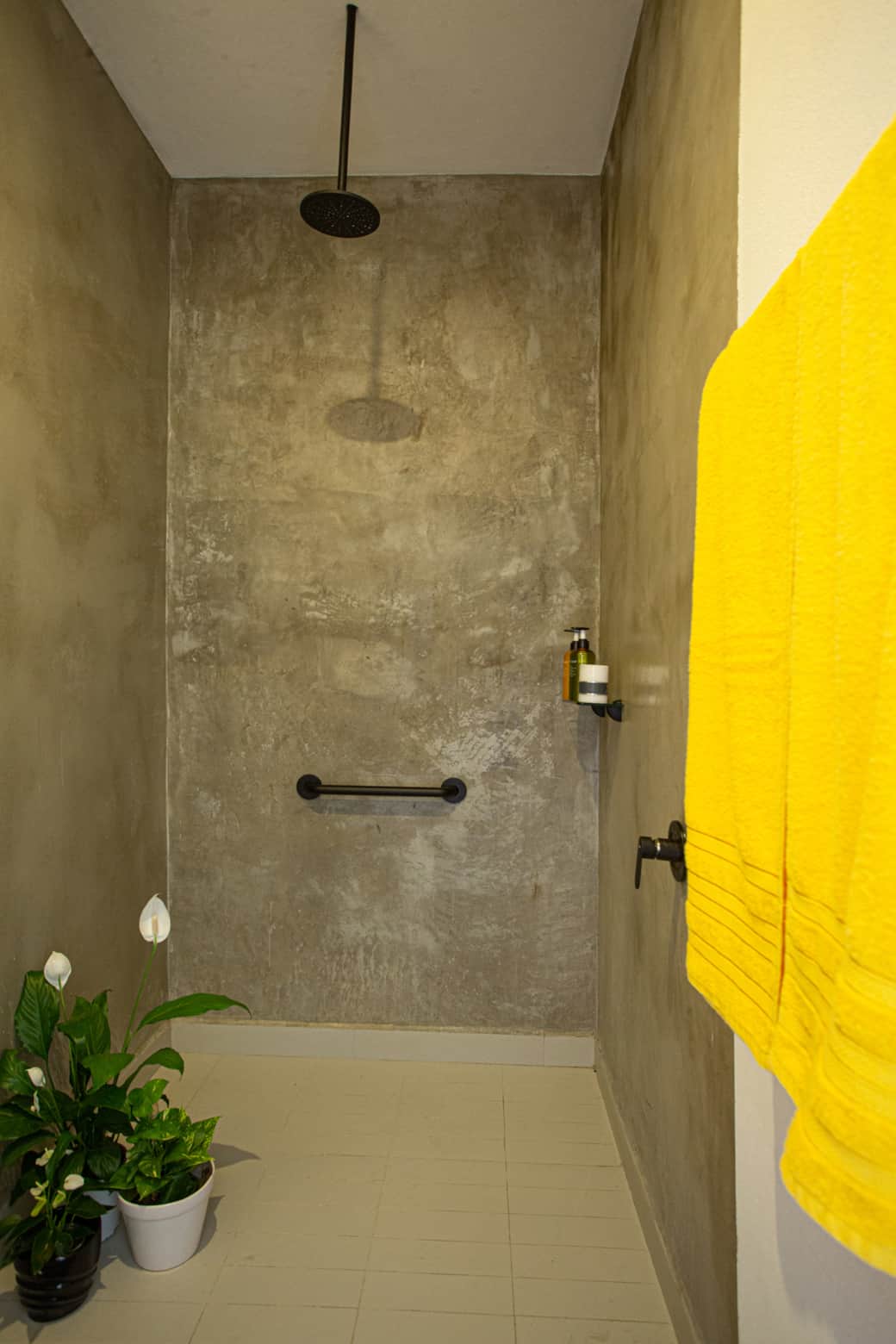 303 G Shower 8Q9B9392