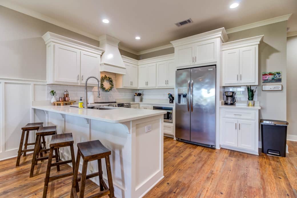 Kitchen seating-great for visiting with the cook in the fully stocked kitchen Kitchen seating-great for visiting with the cook in the fully stocked kitchen