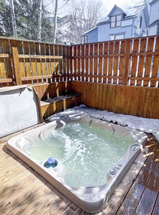 Shared hot tub for this small complex Shared hot tub for this small complex