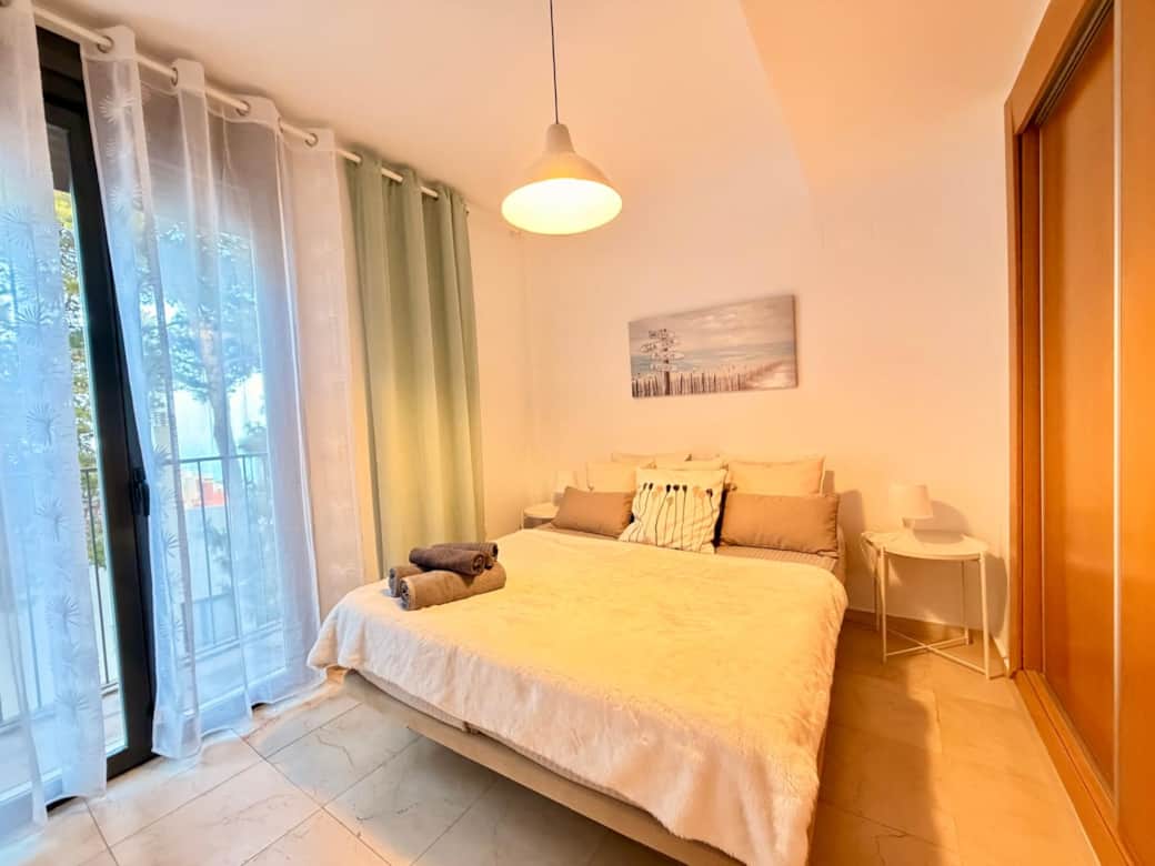 Bedroom 1 - Double bed Bedroom 1 - Double bed