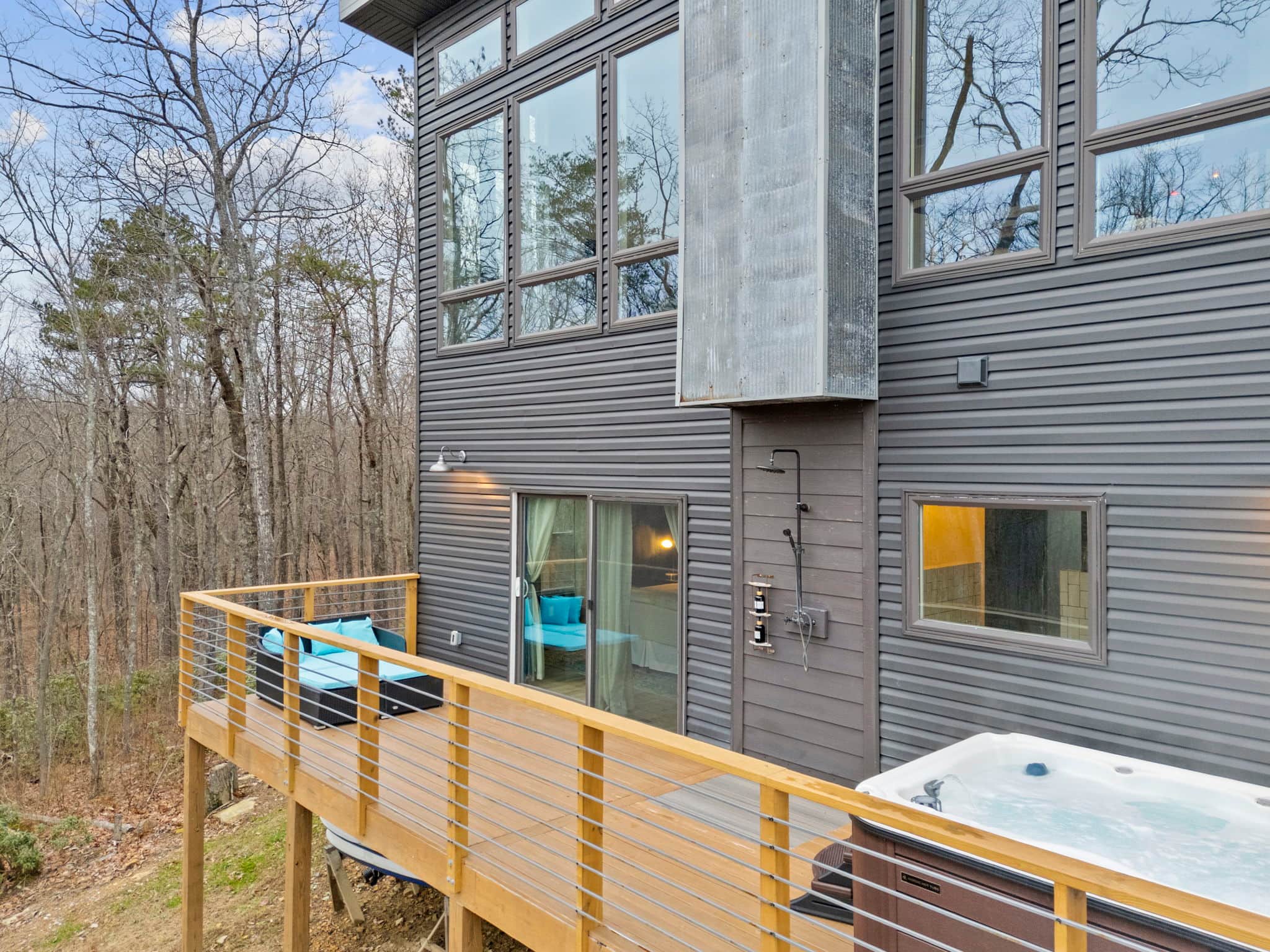 Hot tub & outdoor shower deck off the master bedroom