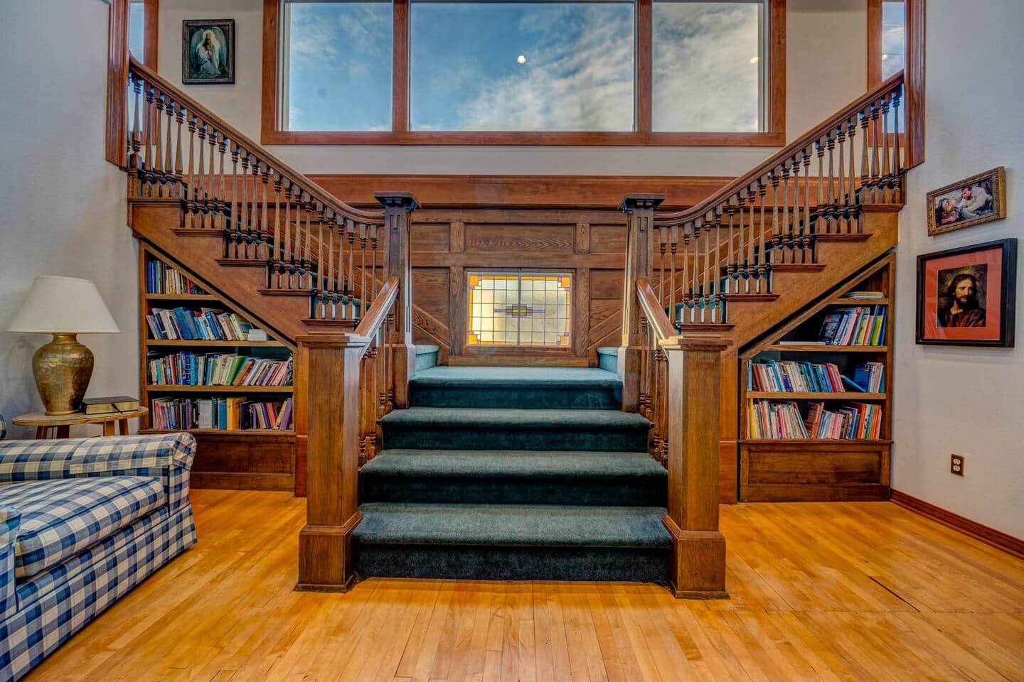 New York Store Suite bedroom