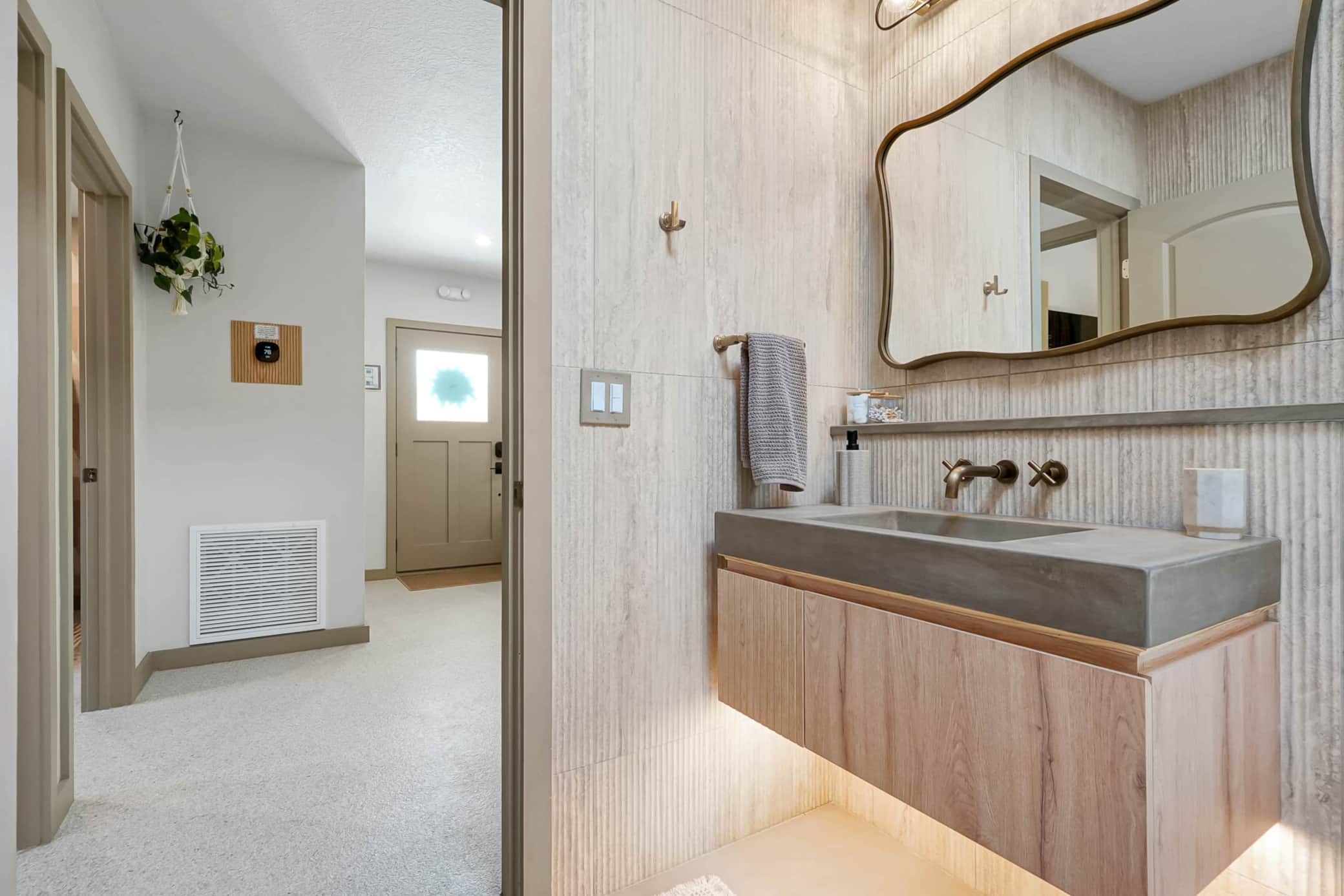 Sol Bathroom