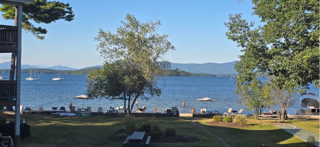 Lake View 