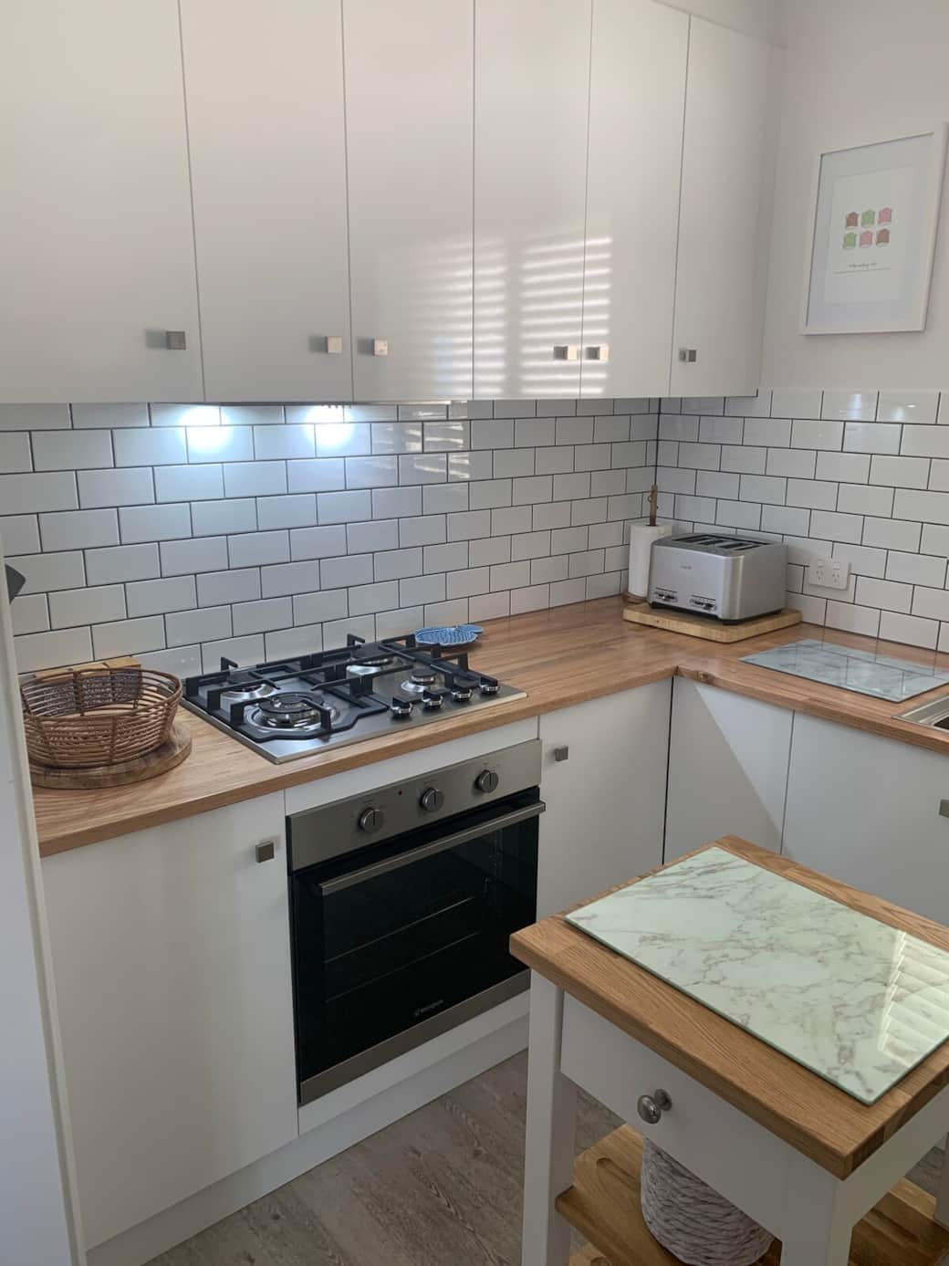 Cook up your favourite culinary cuisine in a fully stocked, well appointed kitchen. Light and airy, spotlessly clean, with a large selection of platters, serving bowls & all your kitchen and entertaining needs.