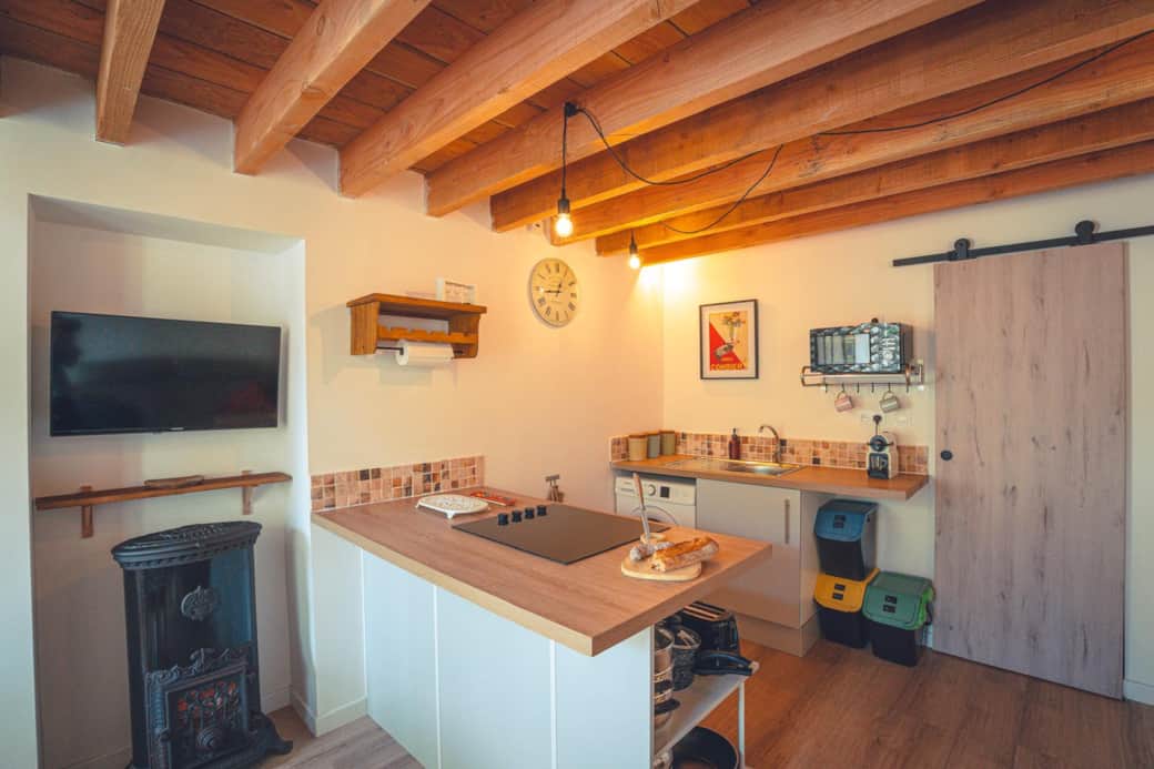 Well equipped kitchen