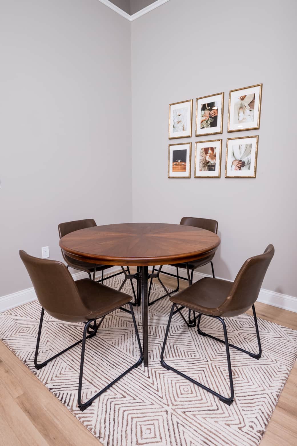 Dining Dining