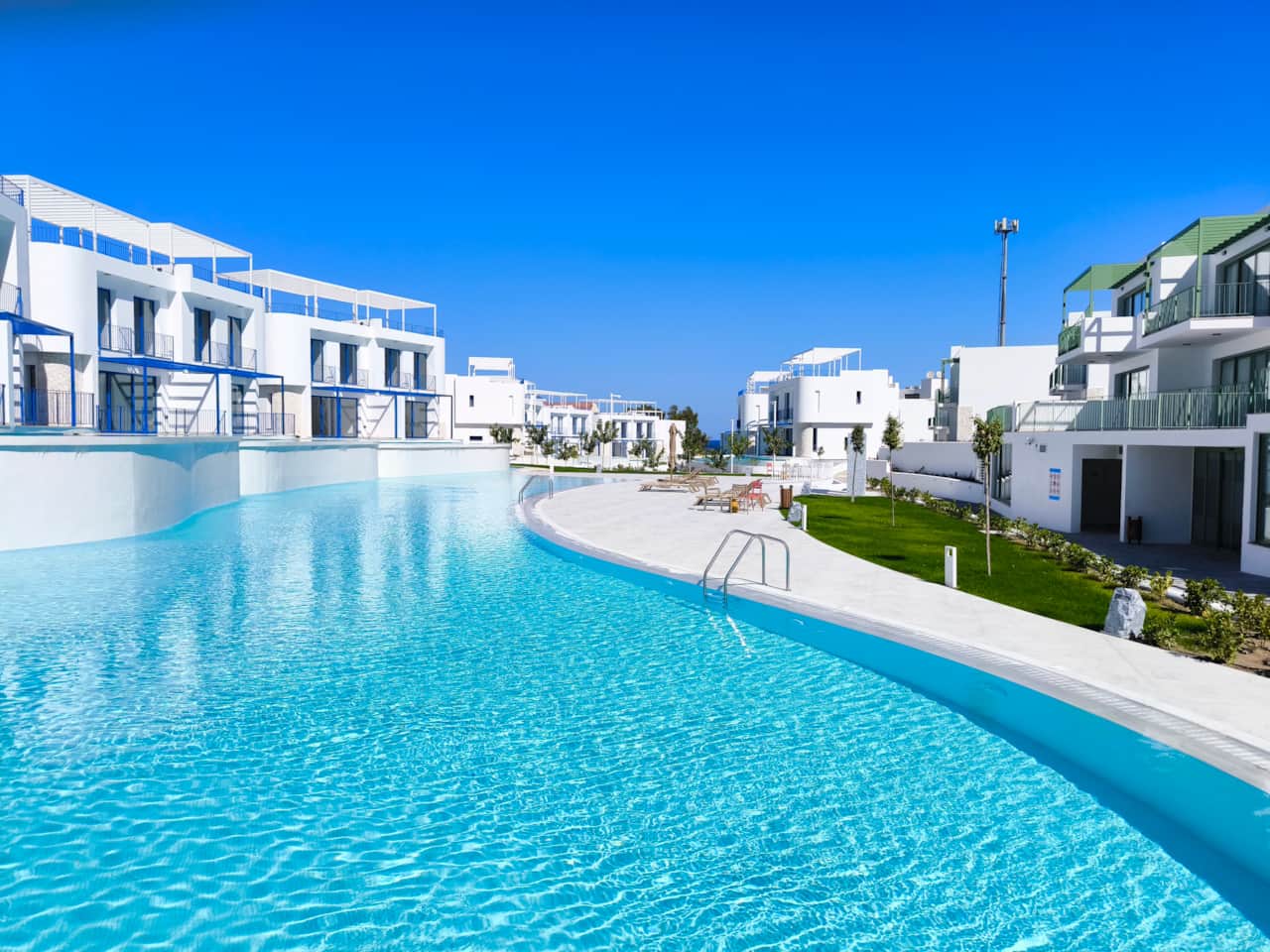 IRINA Living Pool