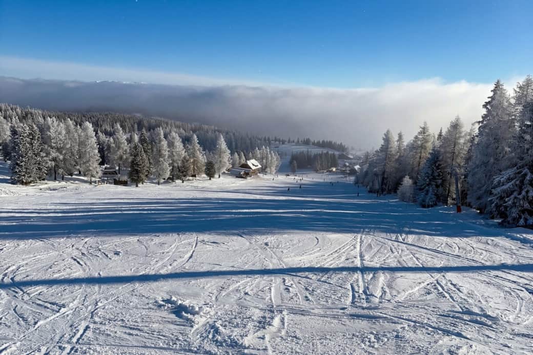 Ski-in/Ski-out auf 1.630 m — direkt vor der Haustür ins Skigebiet Hochrindl starten