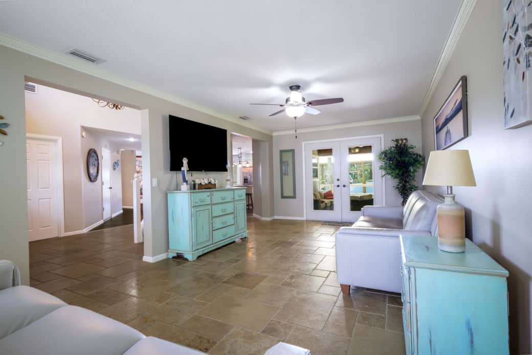 Bonus Room ( 2 Queen)