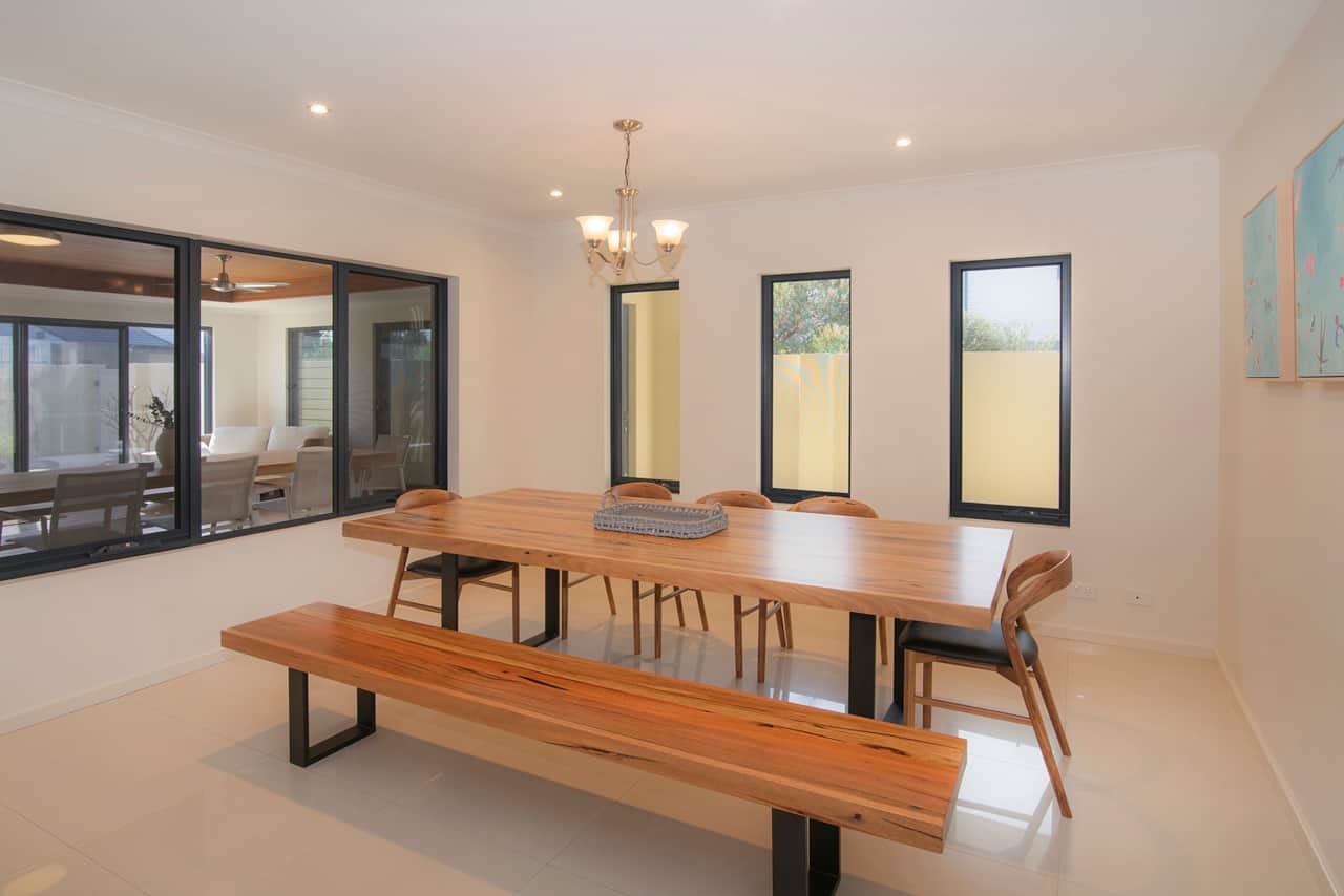 5 Park Way - SALT MANNA dining